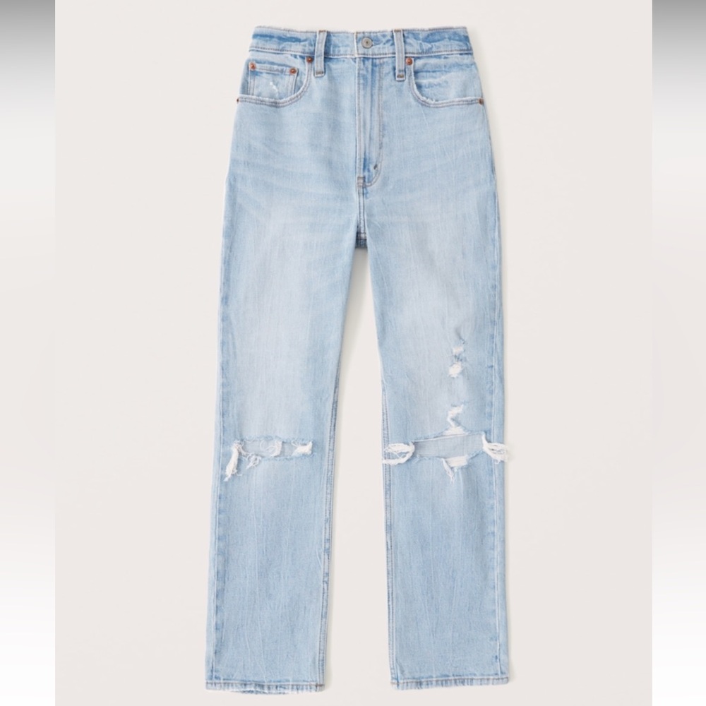 Abercrombie Ultra High Rise Ankle Straight Light Wash - Picture 3 of 5